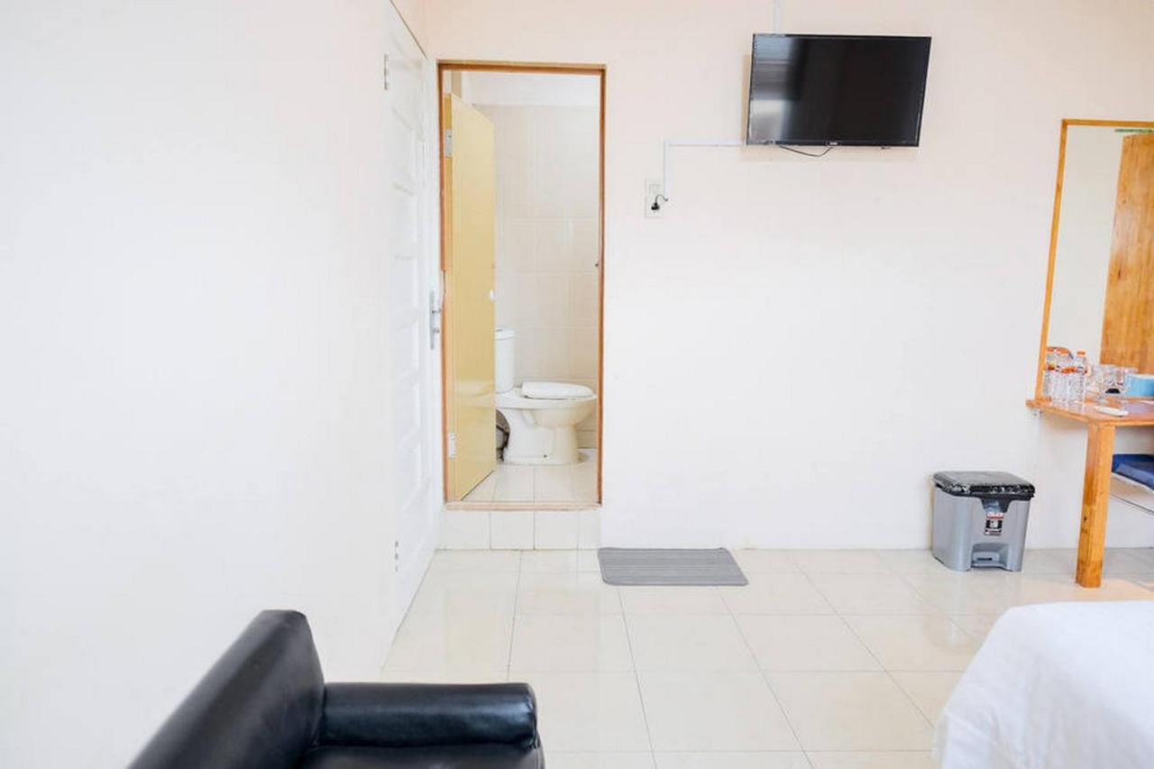 Waringin Residence Redpartner Medan Extérieur photo